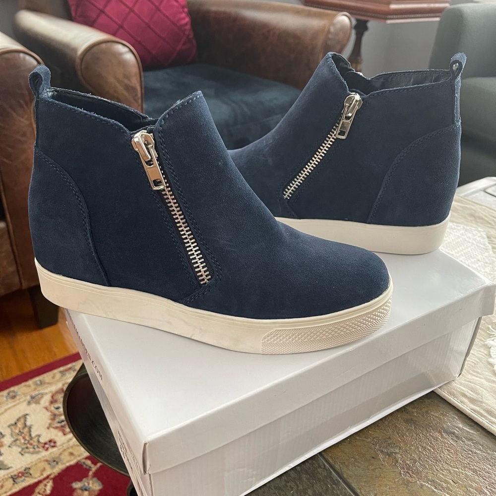 Brand New Original Steve Madden Women's Wedgie Sneaker, 8.5